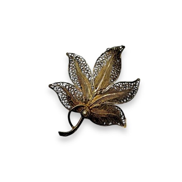 Vintage Filigree Leaf Brooch Pin Gold Vermeil Sterling Silver 2.21g - Picture 1 of 8
